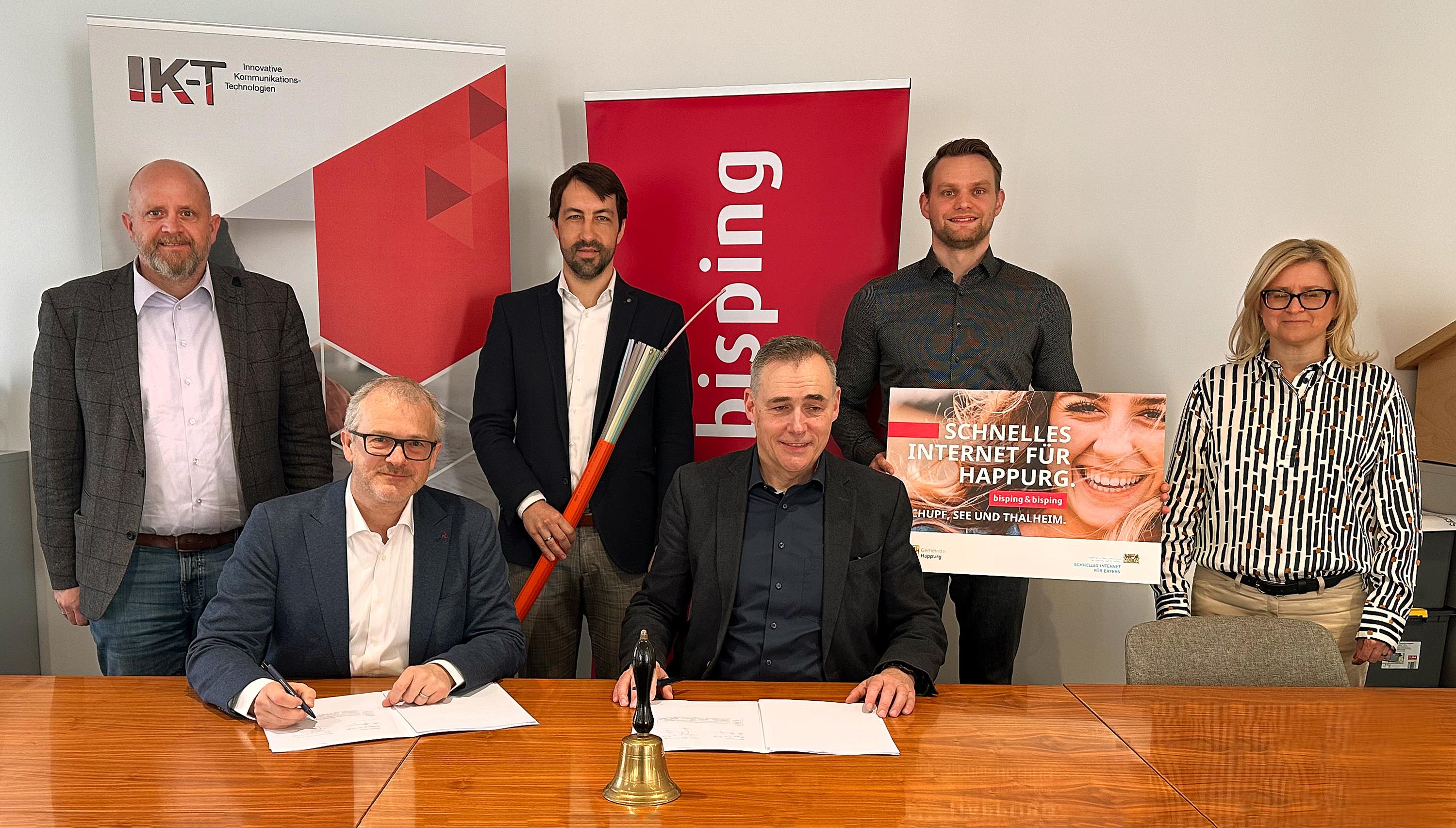 Vertragsunterzeichnung HAPPURG 02 04 2026 Gruppe